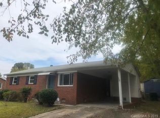 2210 Lyon St, Gastonia, NC 28052