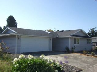 203 Rebecca Ln, Fortuna, CA 95540