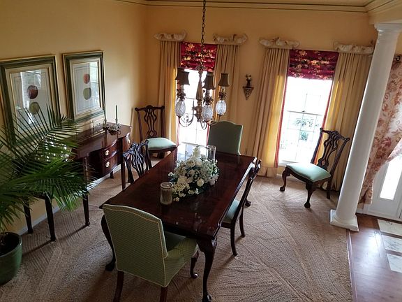 5th image of 136 Barrington Ct