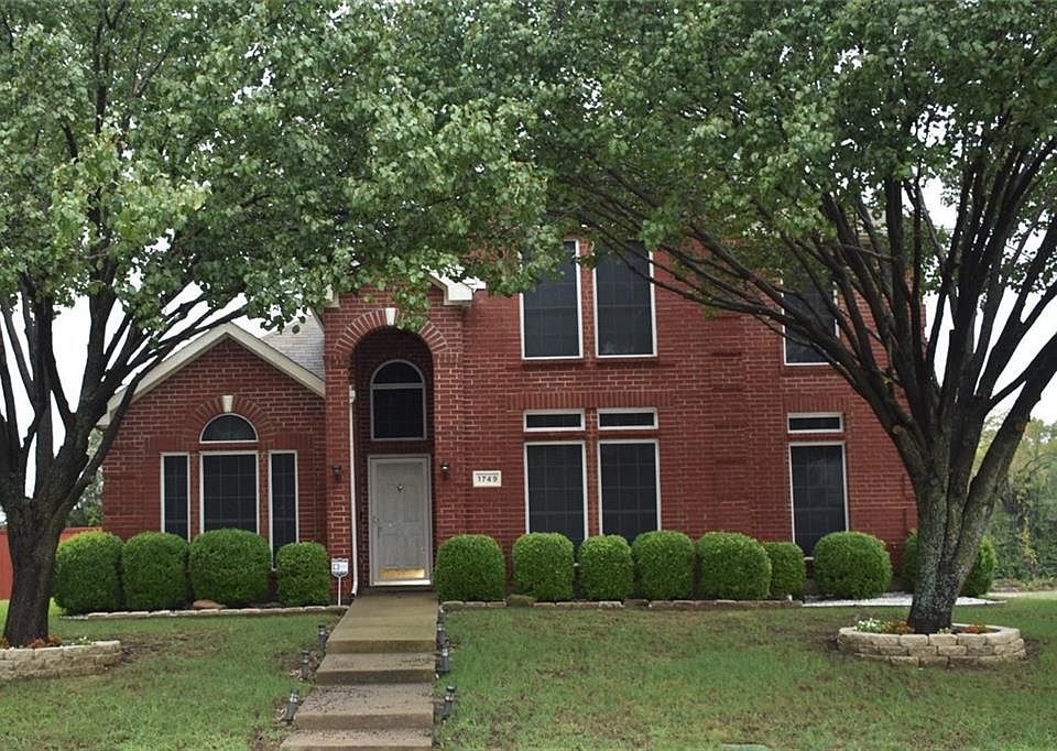 1st image of 1749 Plum Creek Dr