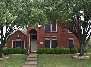 1749 Plum Creek Dr, Desoto, TX 75115