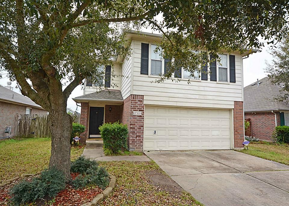 1st image of 17319 Davenway Dr
