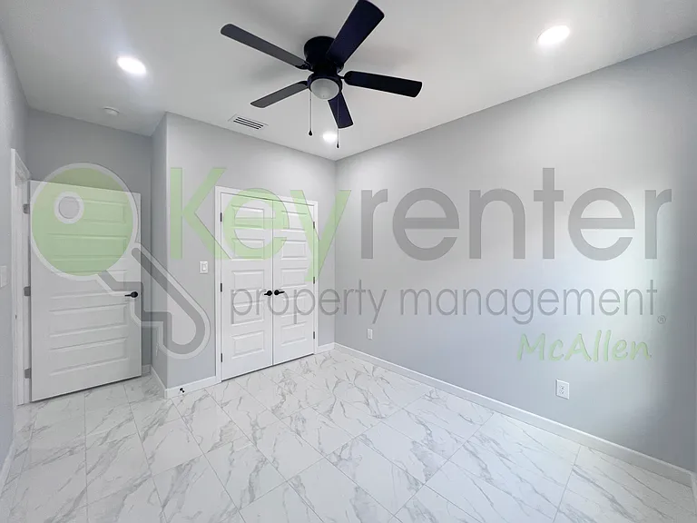 907 N Woodson Ave #2 — Photo 19