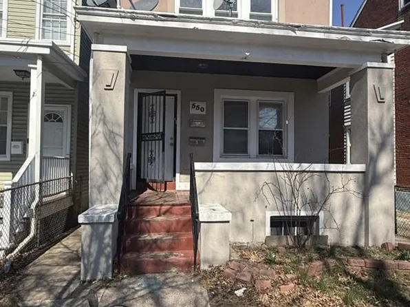 550 Centennial Ave, Trenton, NJ 08629