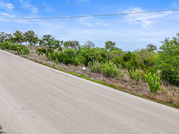 2nd image of 0 Rockwall Pt LOT 25