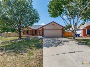 124 Meadowside Dr, Hutto, TX 78634