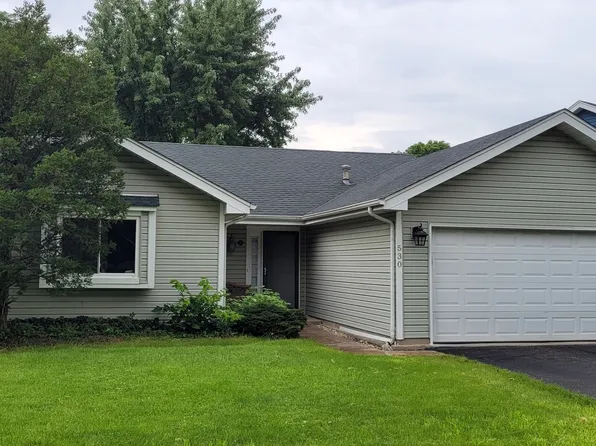 530 Springhill Cir, Naperville, IL 60563