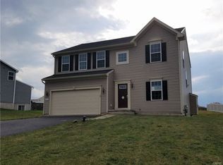 5863 Strawmount Trl, Chittenango, NY 13037