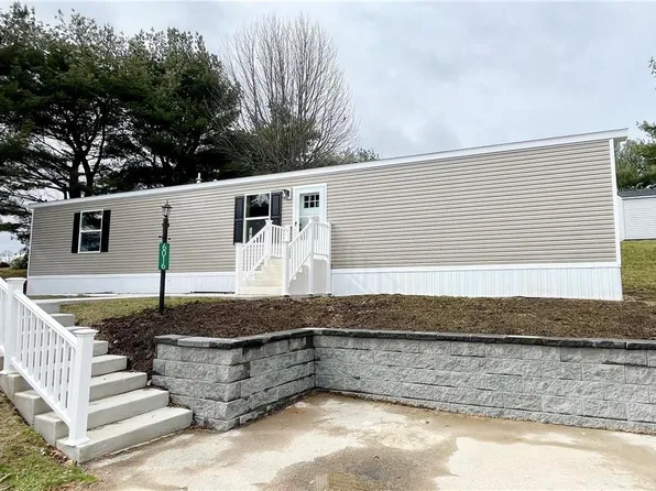 6016 Ambler Ct, Slatington, PA 18080