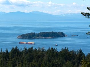 7 Innisfree Ln, Bowen Island, BC V0N1G2