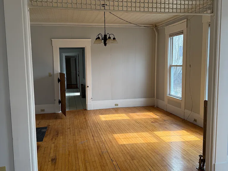 273 French St — Photo 6