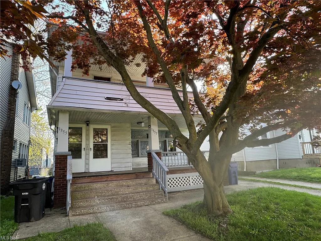 2 bed, 1000 sqft, $1,200 — Photo 1