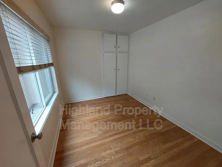 1020 NE B St #7 — Photo 14