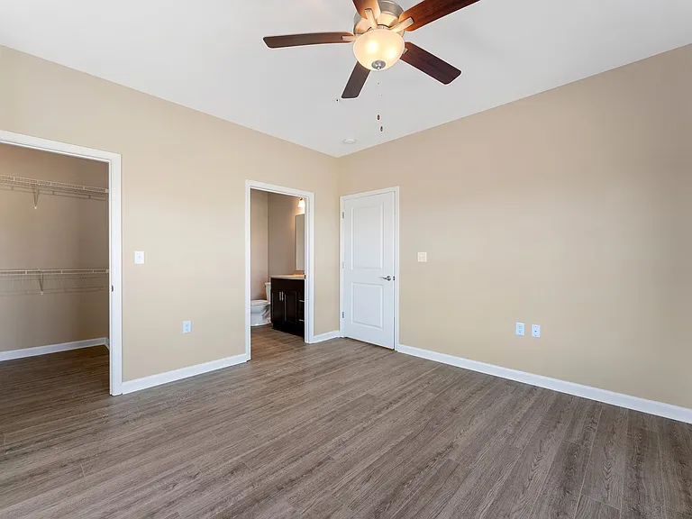 Field Haven Apartments — Photo 28