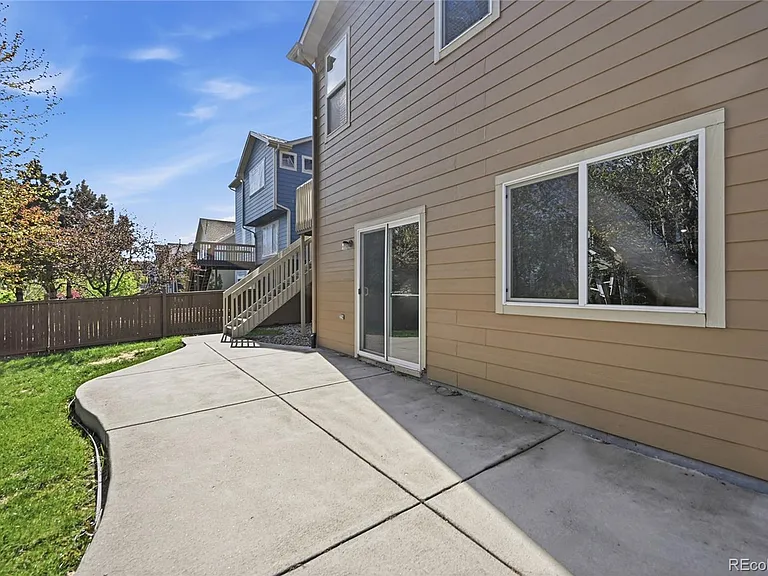 3645 Desert Ridge Cir — Photo 32