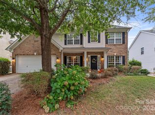 10138 Barrands Ln, Charlotte, NC 28278