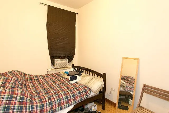 1927 W Schiller St #1 — Photo 13