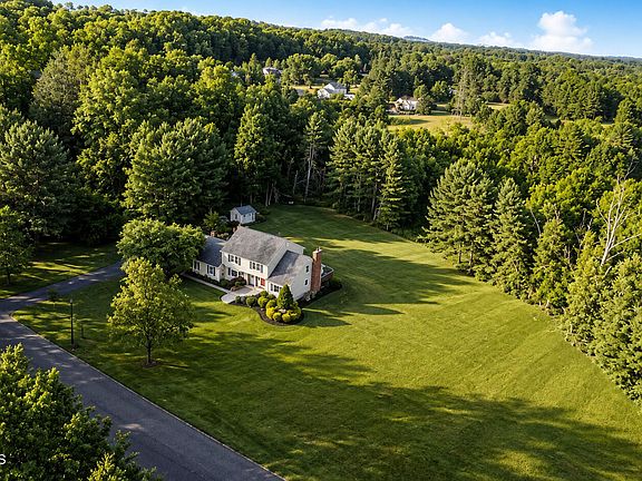 3rd image of 73 Hillsdale Road