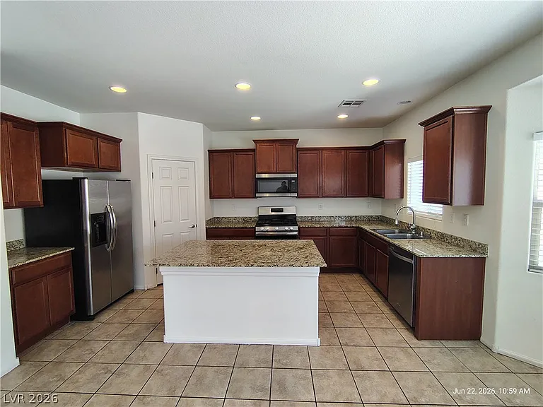 8166 Minots Ledge Ave — Photo 5