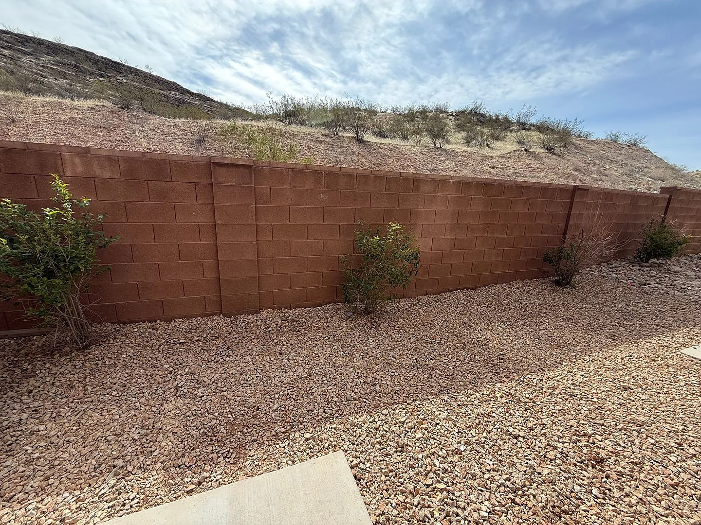 Spacious Townhome for Rent Prime Location! — Photo 3