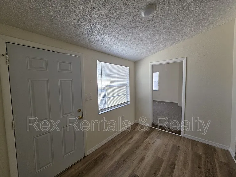2337 15th Avenue South Front #FRONT — Photo 4