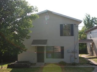 938-940 N Oakland Avenue, Fayetteville, AR 72703