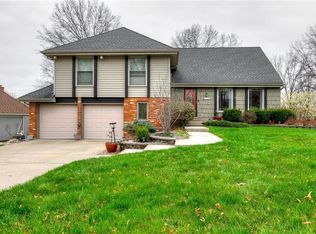 809 NE 100th Ter, Kansas City, MO 64155