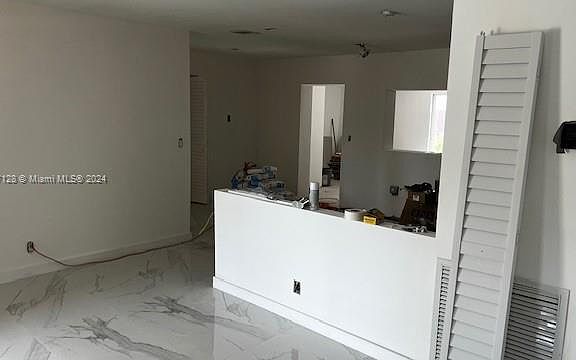 4th image of 431 NE 58th Ct