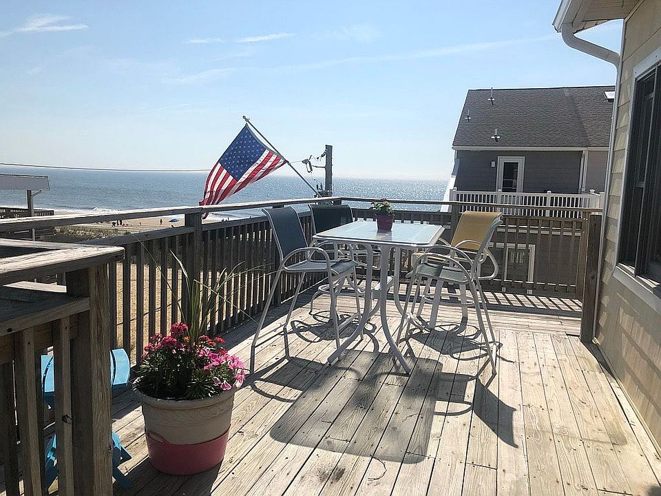 Front Deck overlooking Beach