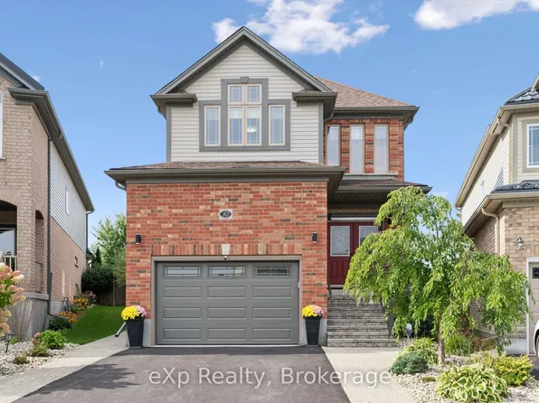 82 Drone Cres, Guelph, ON N1K 0C2
