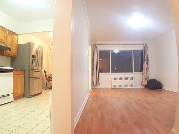 4th image of 3405 153rd St #2FLOOR