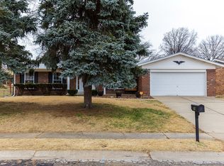 29 Olde Forge Dr, Saint Charles, MO 63301