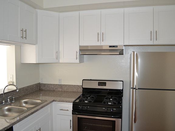 3rd image of 165 N Hoover St APT 404