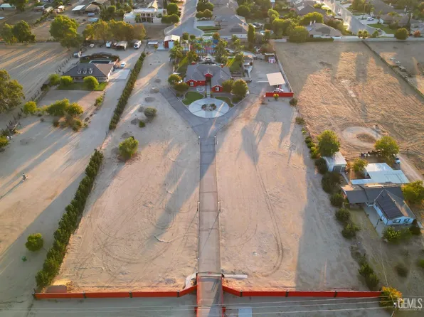 3849 Jenkins Rd, Bakersfield, CA 93314