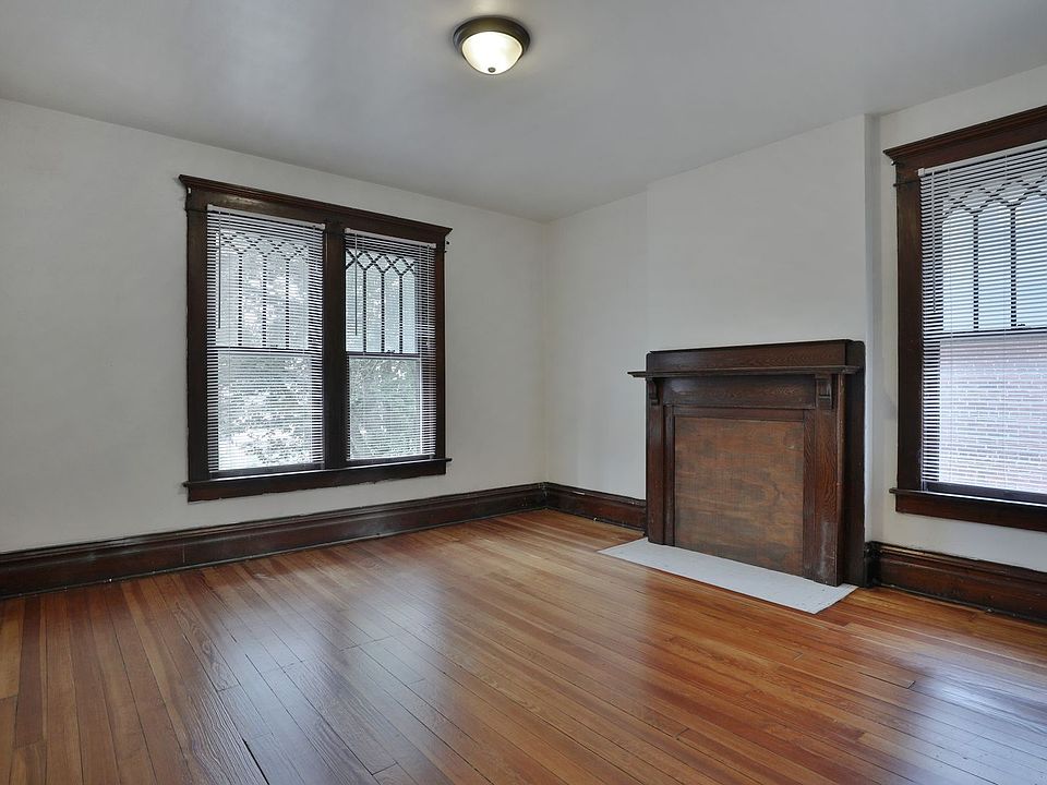 1st image of 1611 Summit St