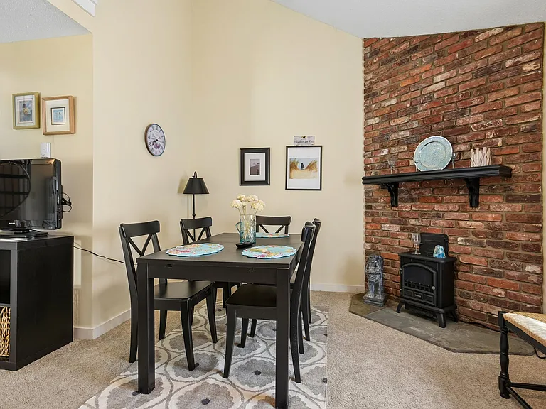 42 Quidnet Ct — Photo 10