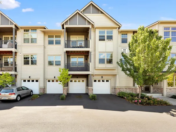 17126 SW Snowdale St Unit 303, Beaverton, OR 97007