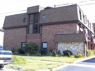 9829 Nottingham Ave APT 2, Chicago Ridge, IL 60415