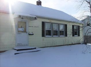 2922 Kenmore Ave, Rockford, IL