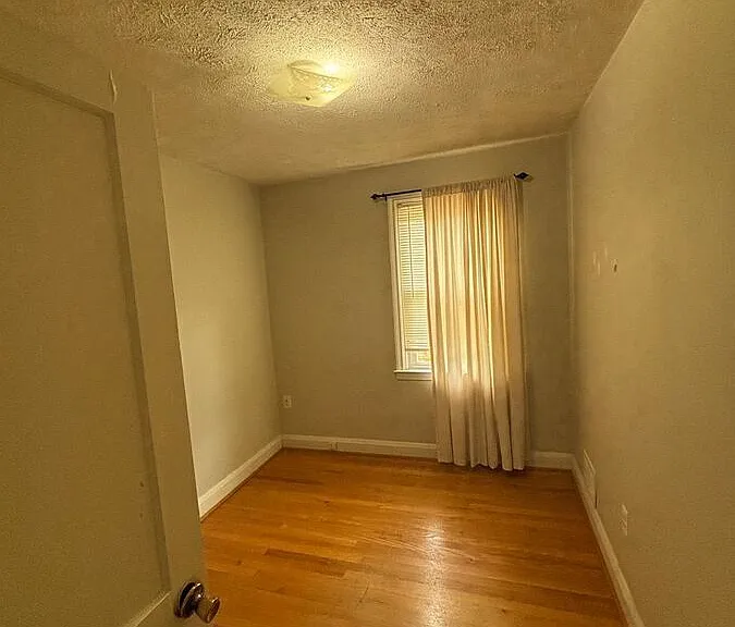 906 Fairmount Ave — Photo 10
