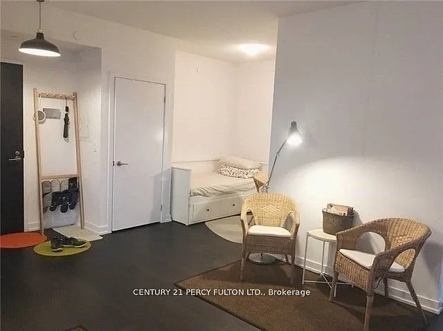 297 College St #1507 — Photo 11