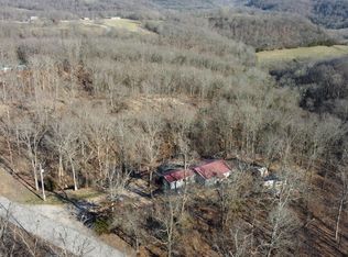 1366 Mountain Rd, Washburn, MO 65772