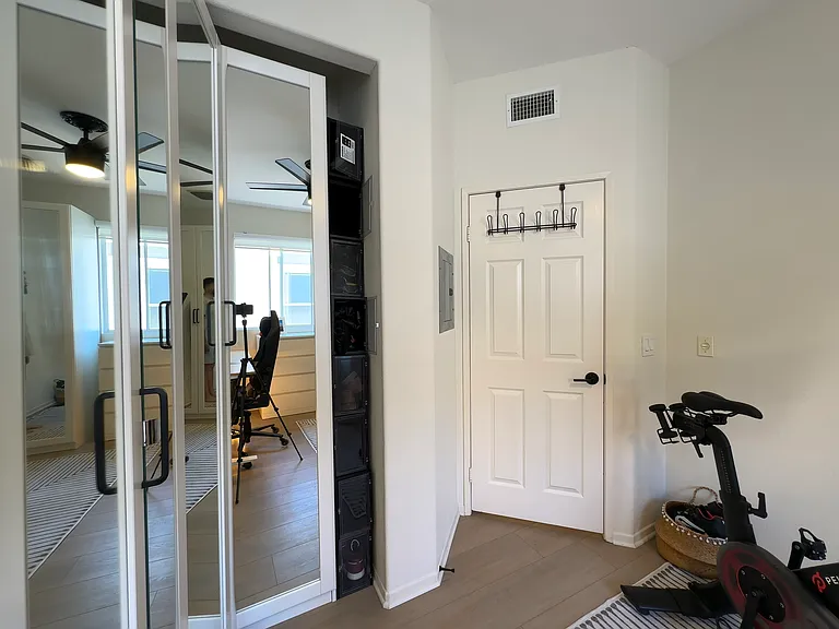 Third bedroom / office space