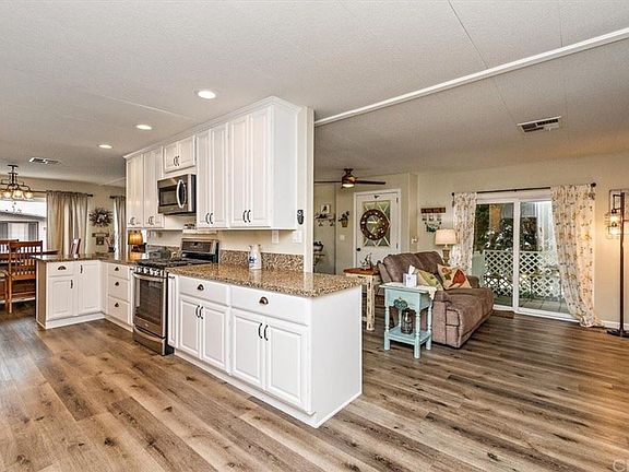 3rd image of 209 Pollock Ln #209
