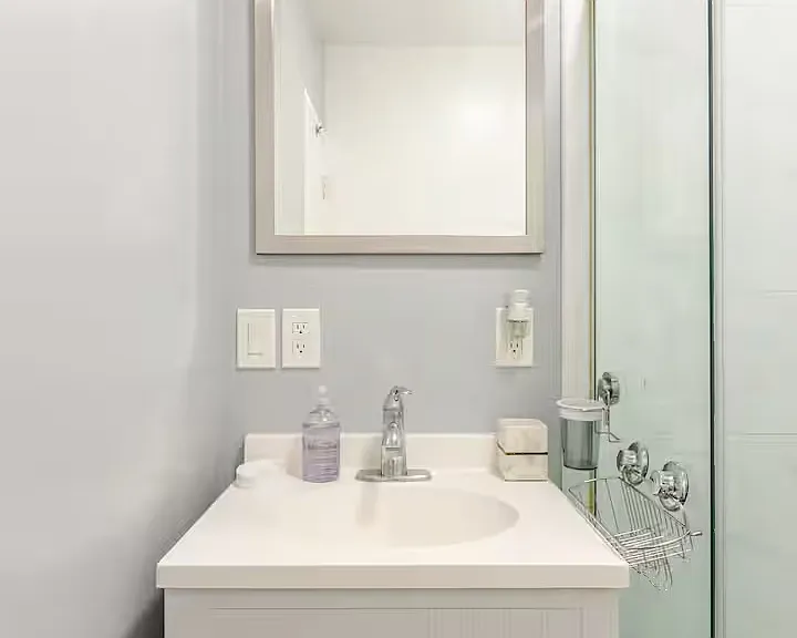 1427 Carmona Ave — Photo 26