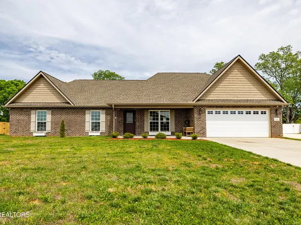 1920 Griffitts Mill Cir, Maryville, TN 37803