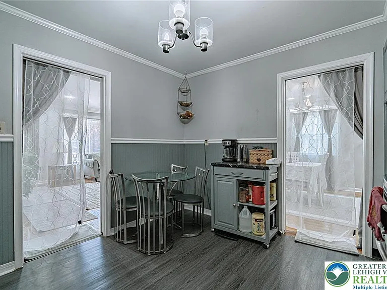 2627 Nottingham Rd — Photo 13