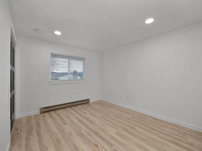 13416 E 26th Ave — Photo 22
