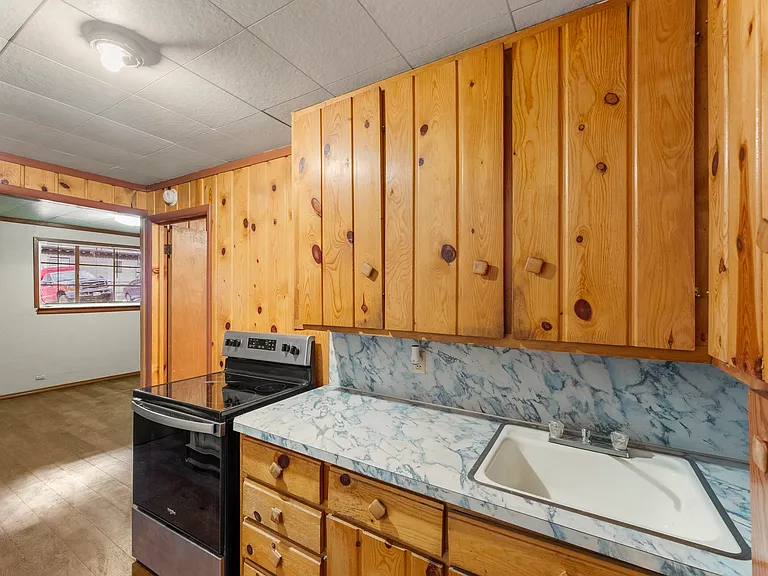 10710 Grandview Ave — Photo 5