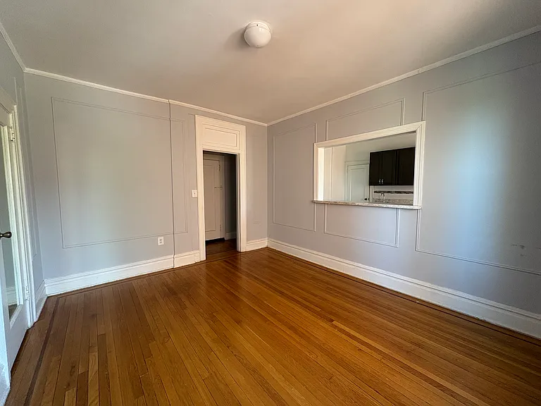 583 MT. Prospect Gardens — Photo 9